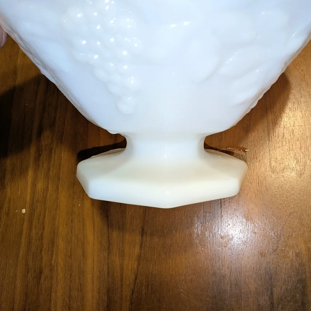 Vintage Milk Glass 9